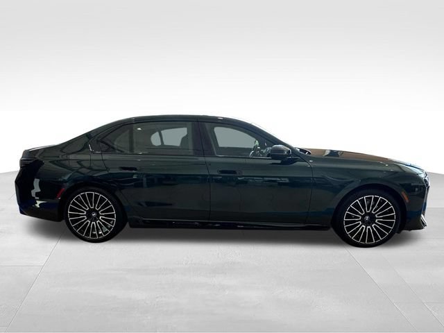 New 2027 BMW 740i xDrive w/ Executive Package AWD/4WD image 2