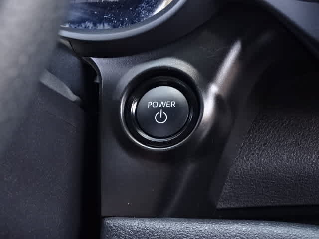 Certified 2025 Toyota Sienna XLE Woodland Edition AWD/4WD image 29