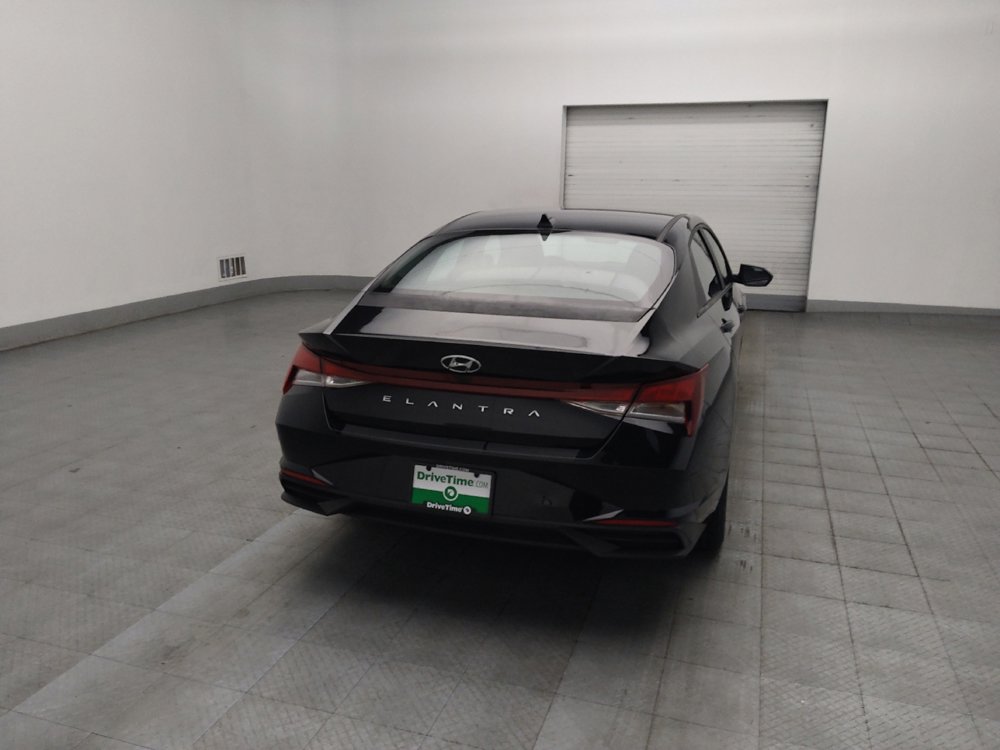 Used 2023 Hyundai Elantra SEL image 7