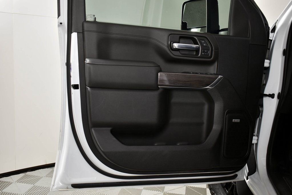 Used 2023 Chevrolet Silverado 2500 LTZ w/ LTZ Plus Package image 21