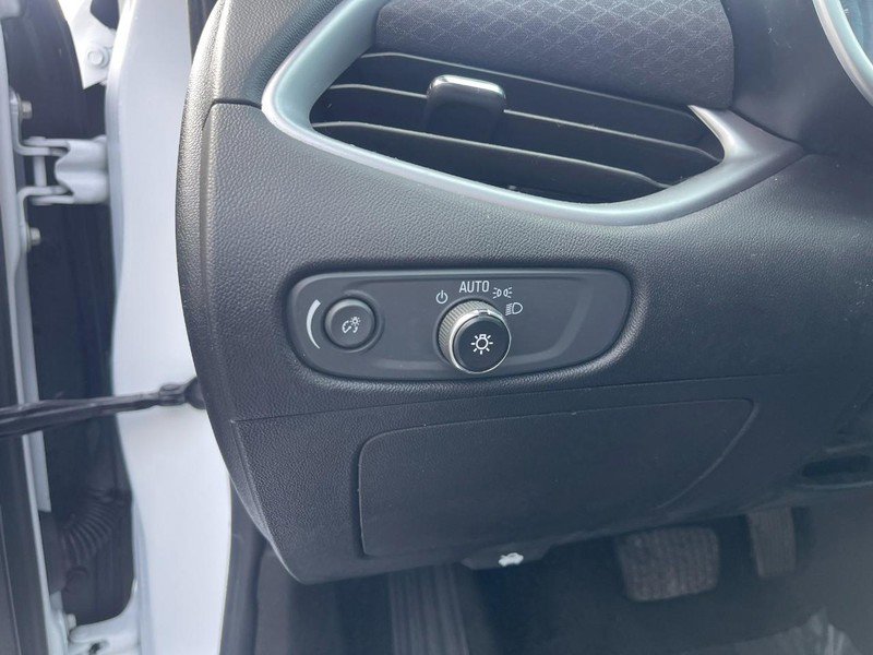 Used 2023 Chevrolet Malibu LT image 19