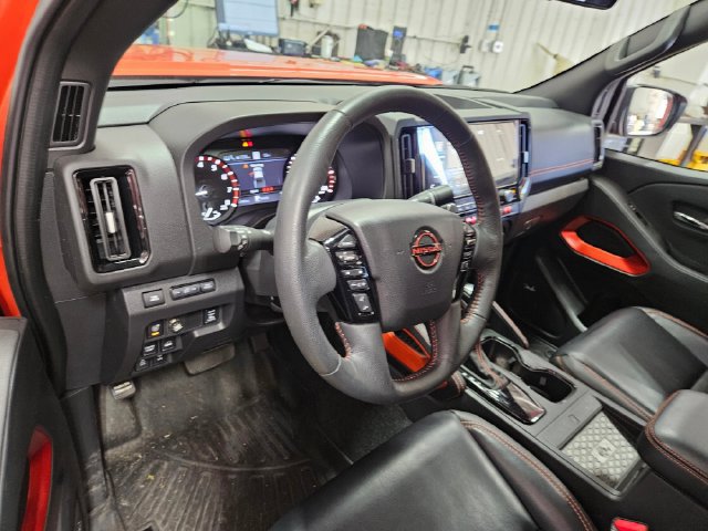 Used 2025 Nissan Frontier PRO-4X w/ Pro Premium Package AWD/4WD image 9