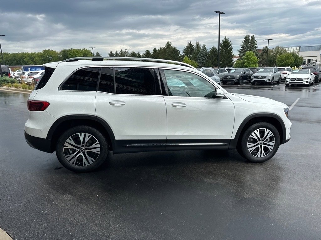 New 2025 Mercedes-Benz GLB 250 4MATIC image 10