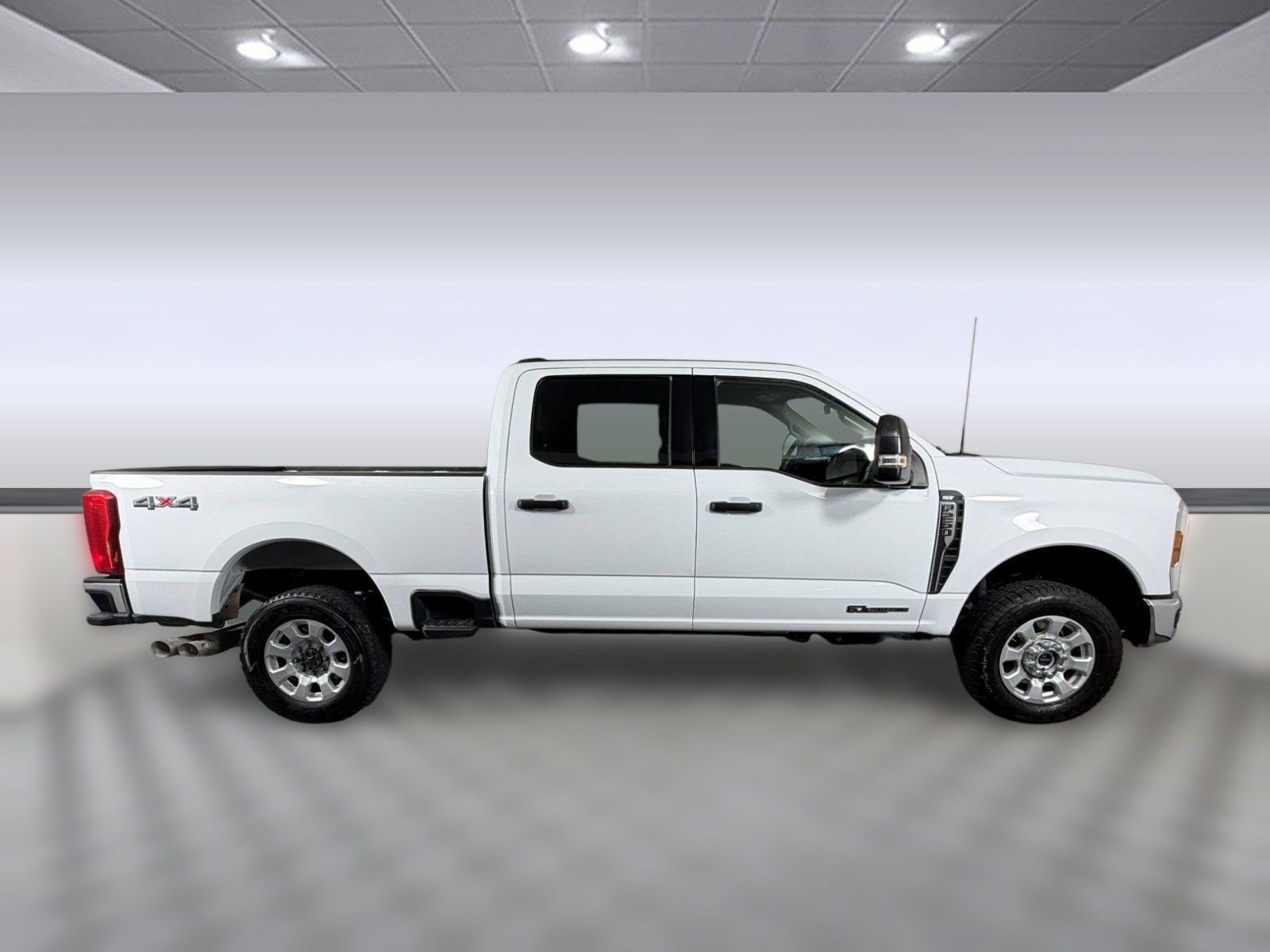 Used 2024 Ford F250 XLT AWD/4WD image 8