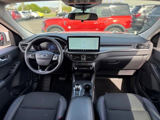 Used 2026 Ford Escape SE w/ Class II Trailer Tow Package FWD video 2