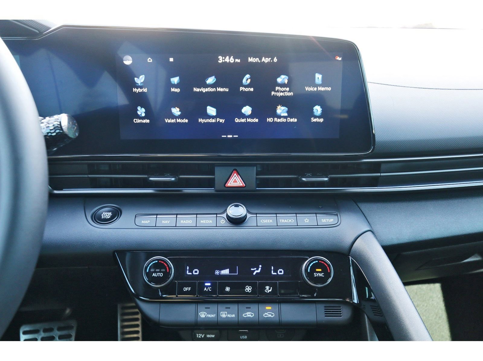 Certified 2025 Hyundai Elantra SEL FWD image 24