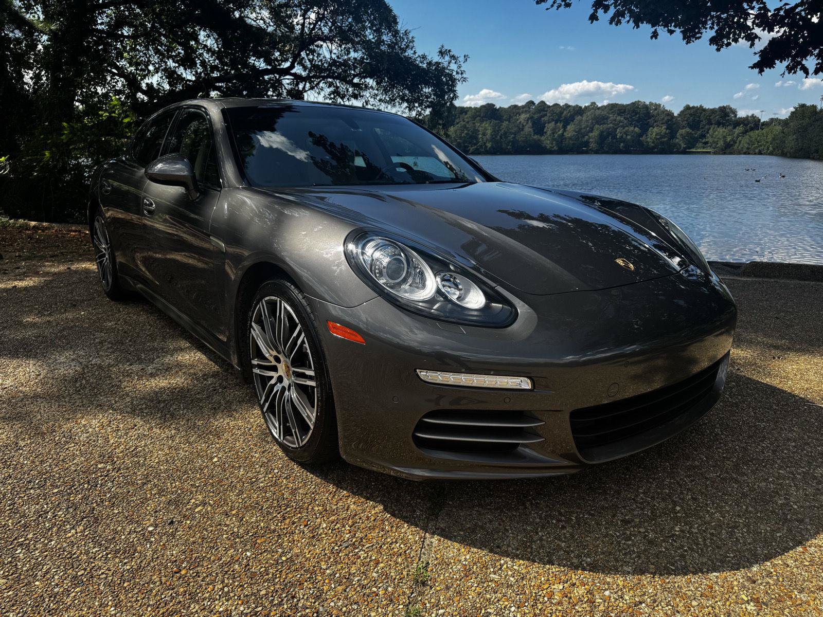 Used 2016 Porsche Panamera 4 Edition AWD/4WD image 1