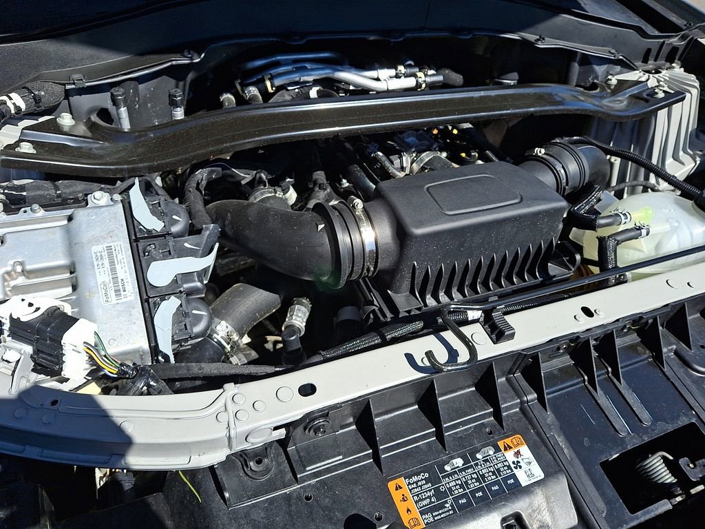 Used 2025 Ford Explorer ST image 28