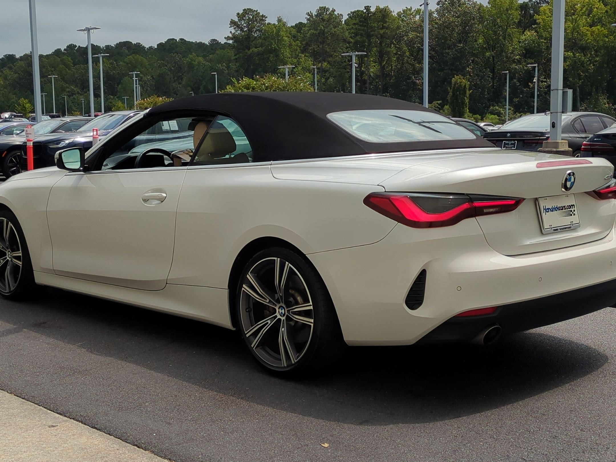 Used 2022 BMW 430i Convertible w/ Premium Package RWD image 8