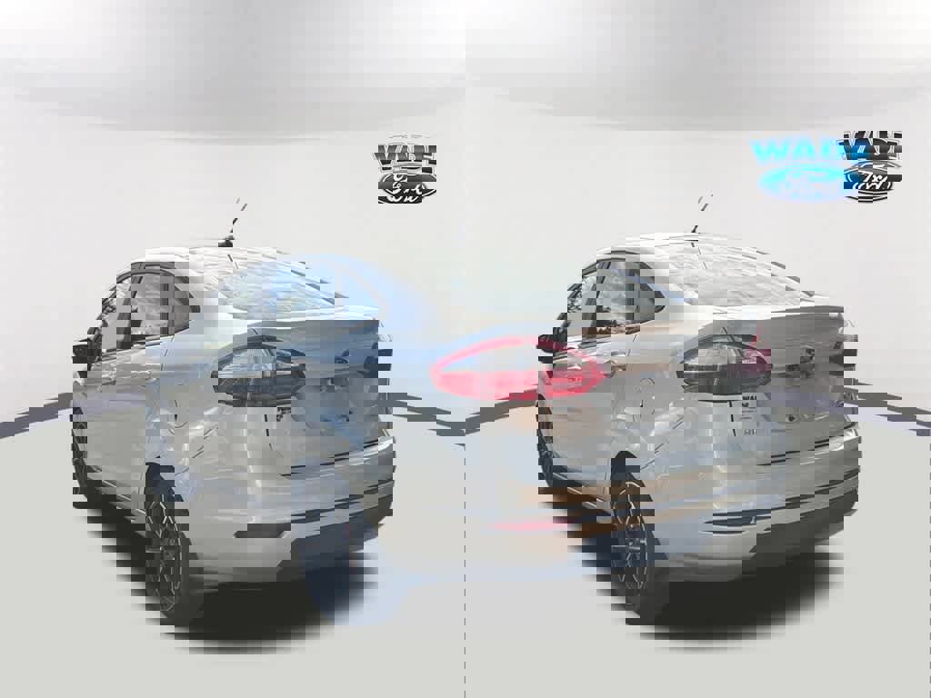 Used 2017 Ford Fiesta SE image 6