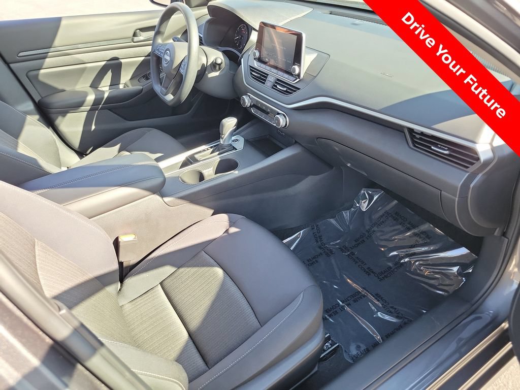 Certified 2025 Nissan Altima 2.5 S FWD image 20