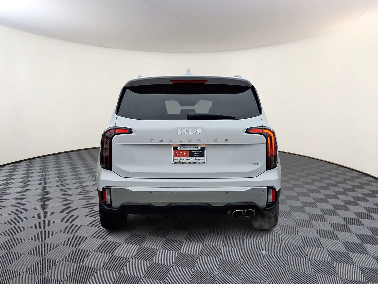Used 2024 Kia Telluride EX AWD/4WD image 6