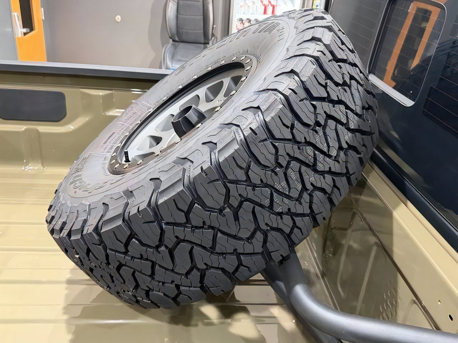 New 2026 Jeep Gladiator Sport AWD/4WD image 14