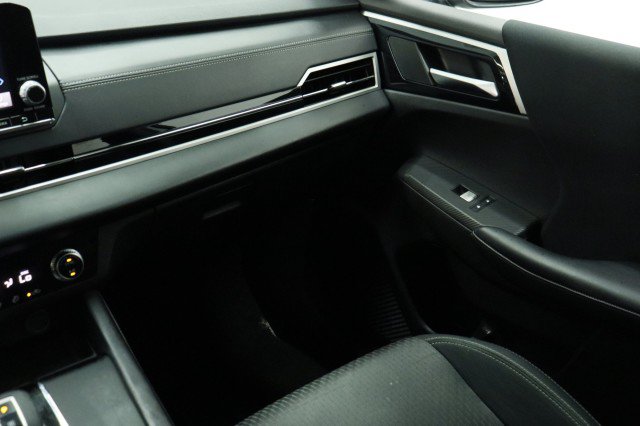 Used 2023 Mitsubishi Outlander ES FWD image 24