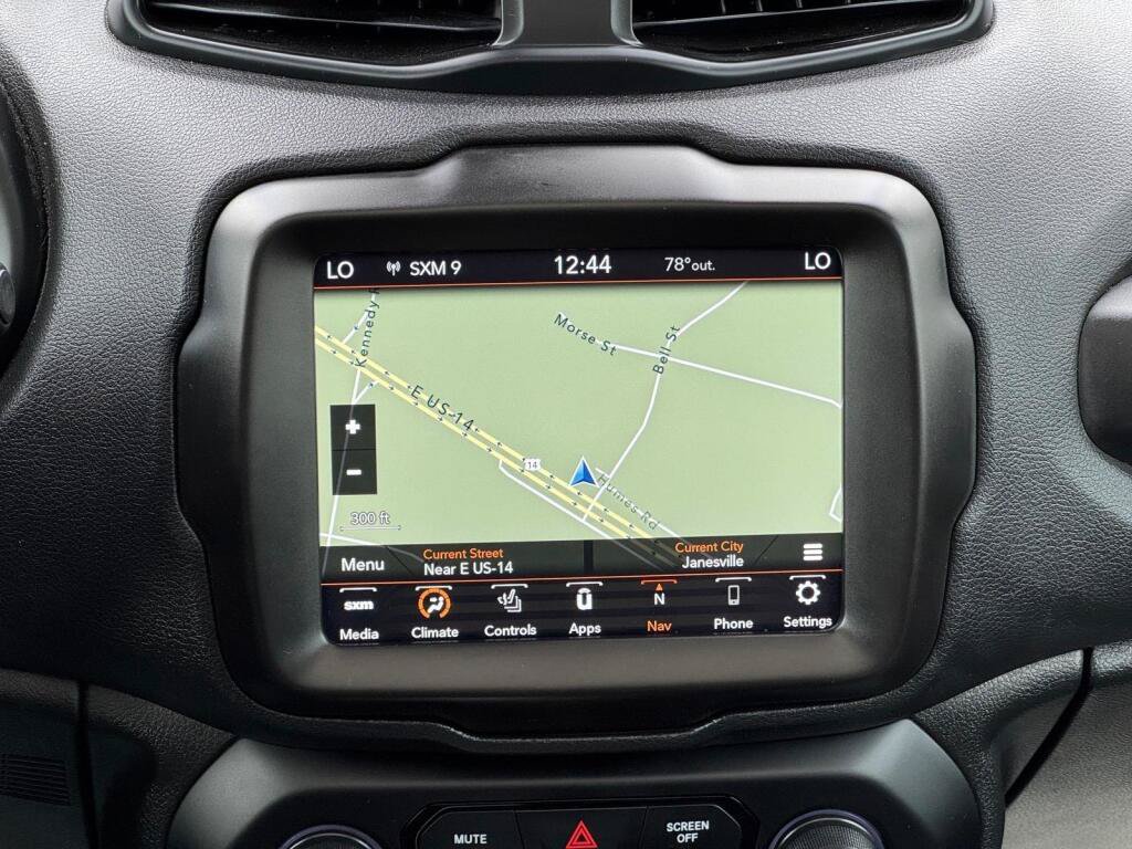Used 2021 Jeep Renegade Trailhawk w/ Sun & Sound Group AWD/4WD image 11