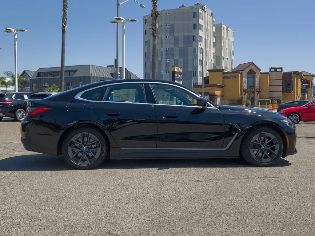 New 2026 BMW i4 eDrive40 w/ Parking Assistance Package RWD image 3