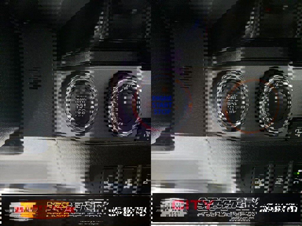 Used 2018 Toyota Tacoma TRD Sport image 21