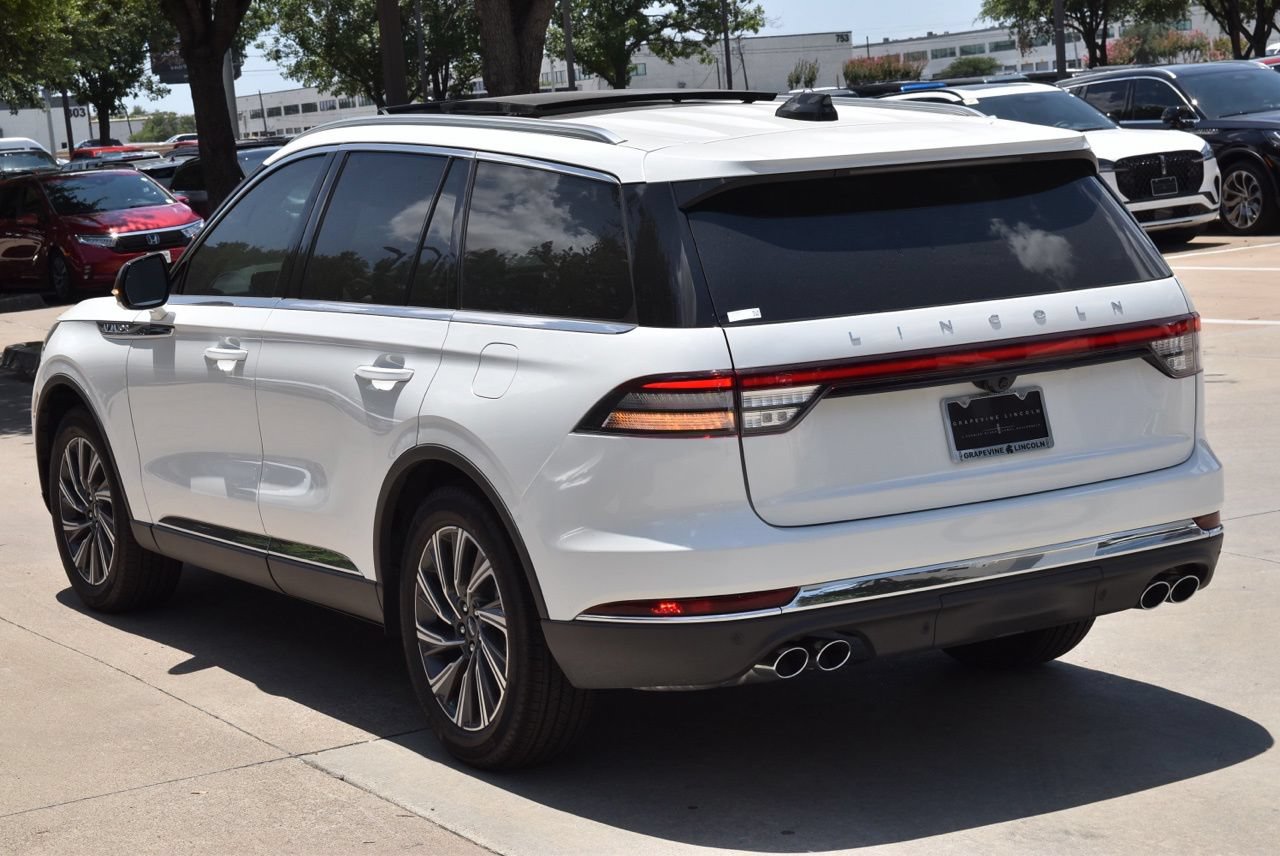 New 2026 Lincoln Aviator 2WD image 9