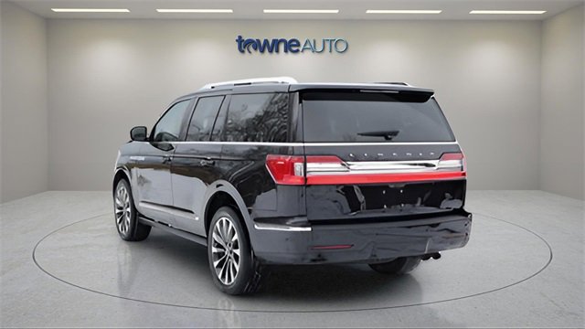 Used 2021 Lincoln Navigator Reserve image 3