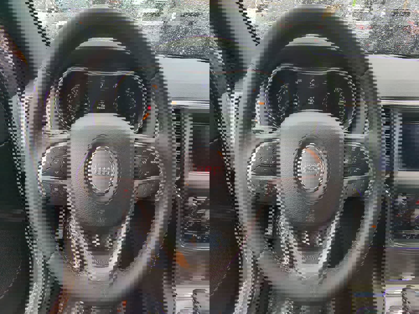 Certified 2019 Jeep Grand Cherokee Laredo AWD/4WD image 22