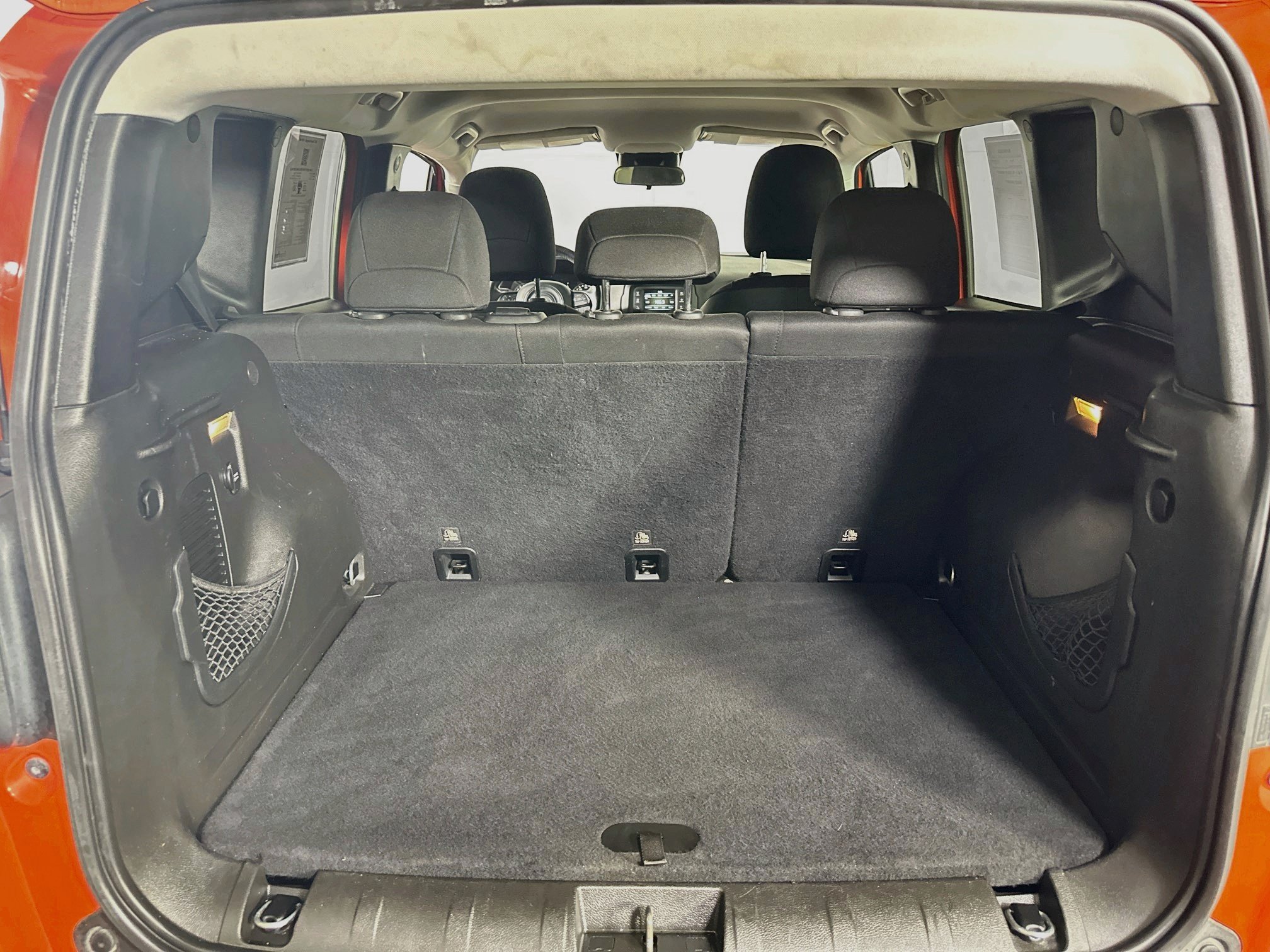 Used 2017 Jeep Renegade Altitude FWD image 26