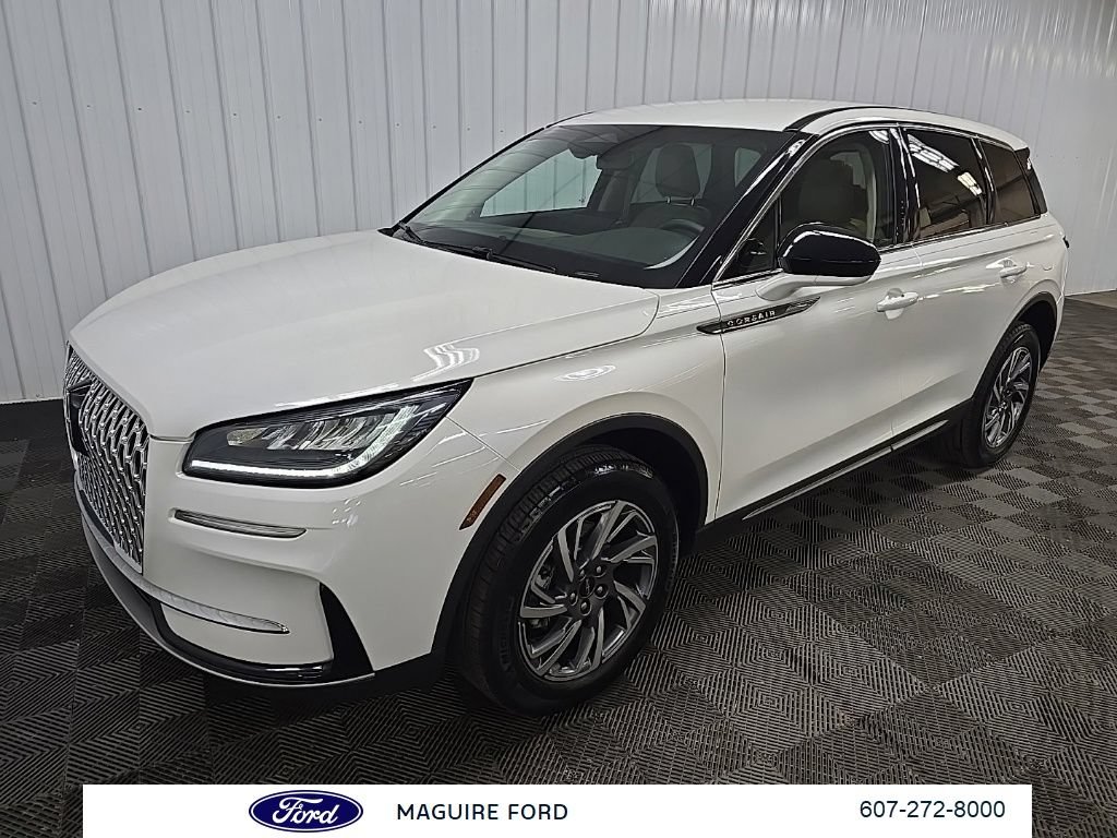 Used 2023 Lincoln Corsair AWD image 10