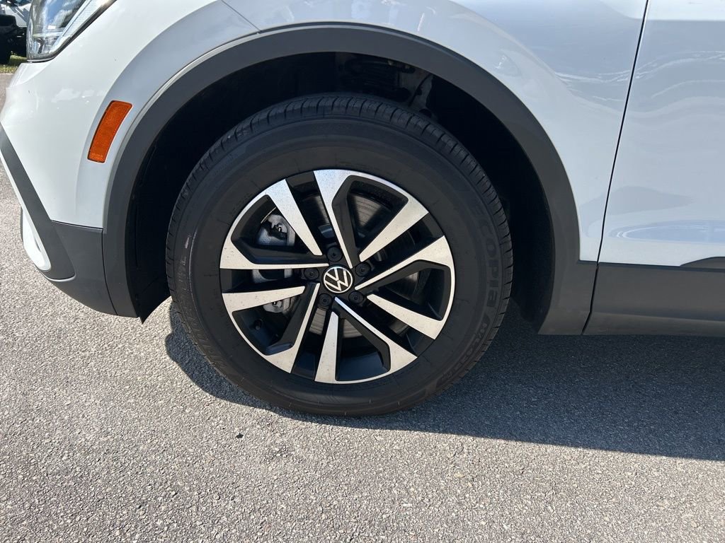 Used 2024 Volkswagen Tiguan S image 49