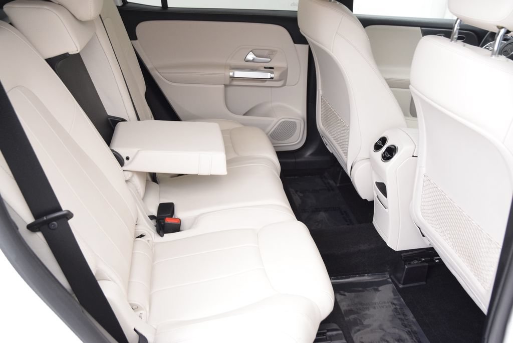 Certified 2022 Mercedes-Benz GLB 250 4MATIC image 18