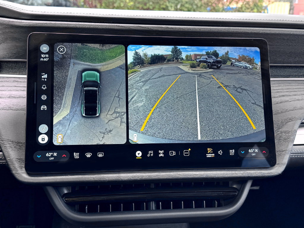 Used 2025 Rivian R1S Adventure Dual AWD/4WD image 34