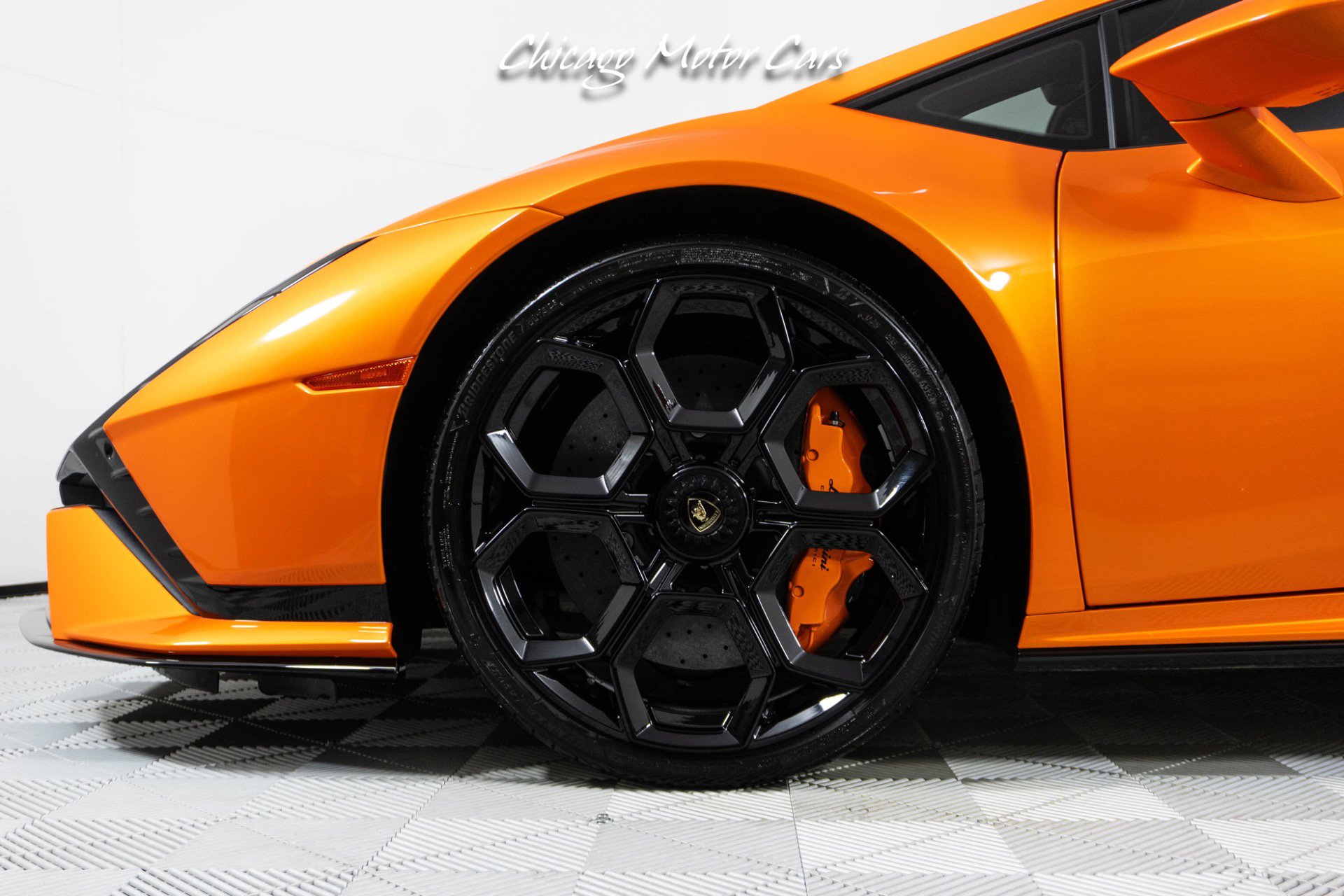Used 2023 Lamborghini Huracan Tecnica image 4