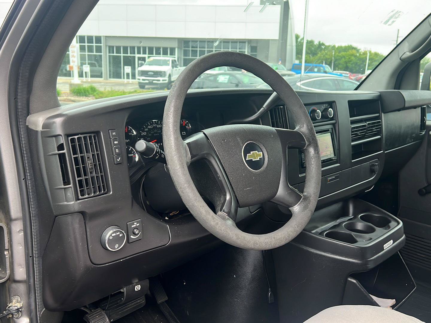 Used 2012 Chevrolet Express 1500 RWD image 35