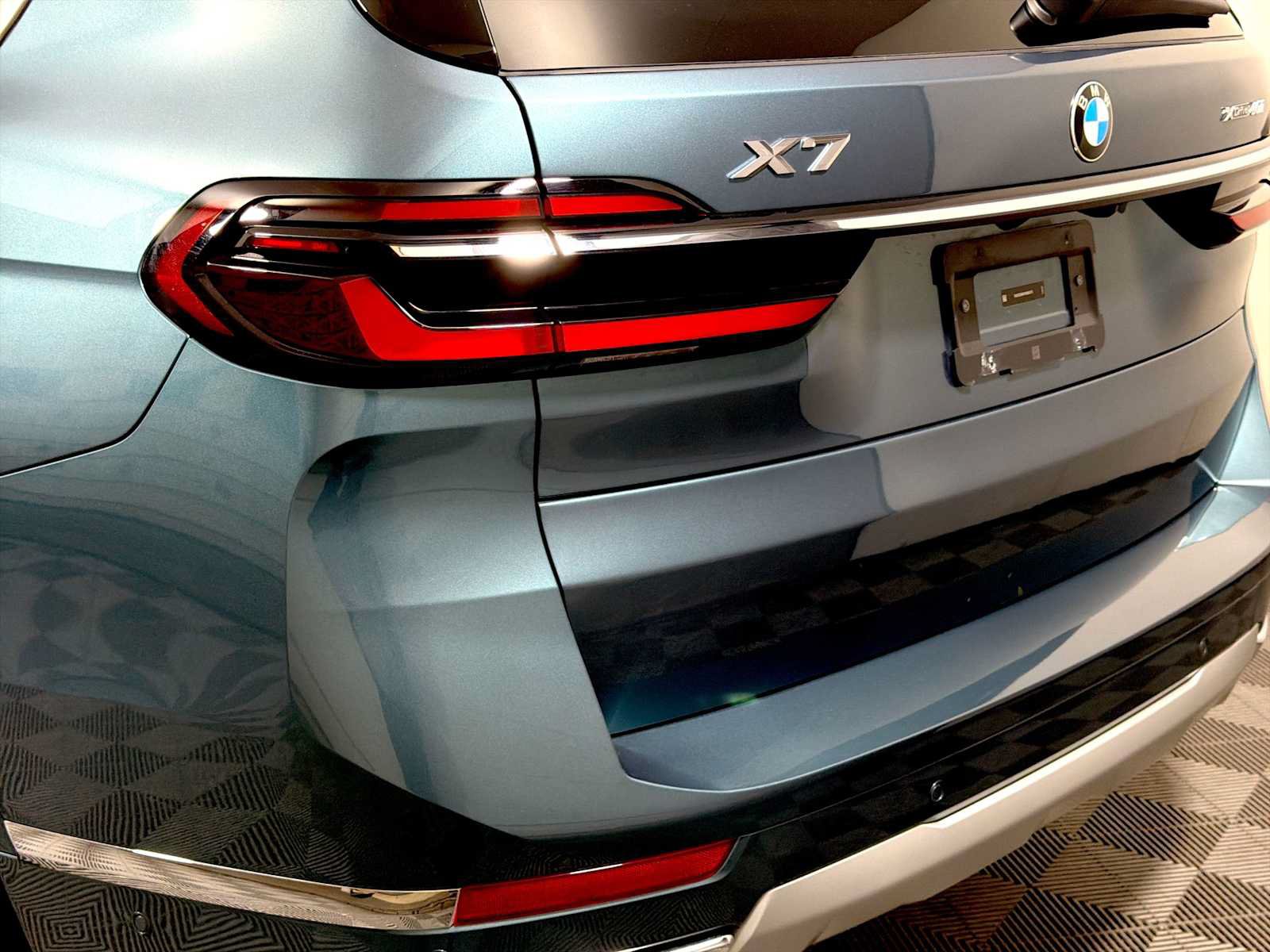 Used 2026 BMW X7 xDrive40i w/ Premium Package AWD/4WD image 28