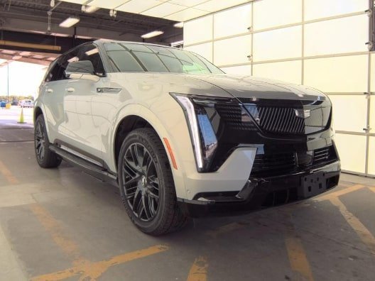 Used 2025 Cadillac Escalade IQ Sport 2 w/ LPO, ONYX Package image 4