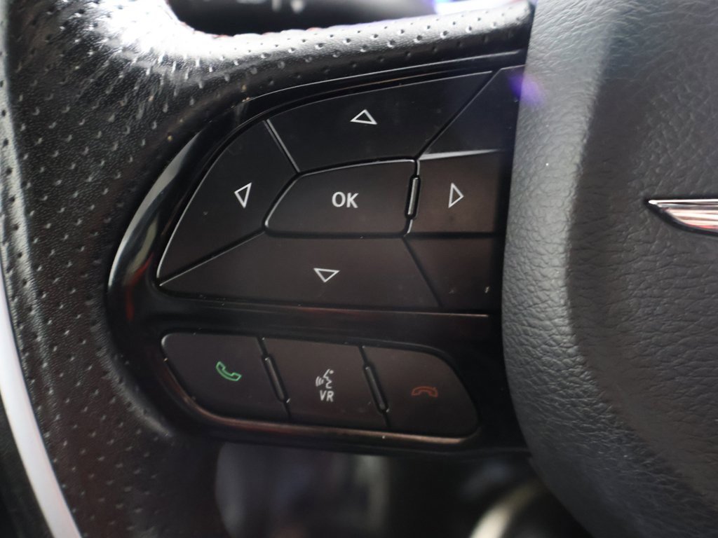 Used 2020 Chrysler Pacifica Limited image 40