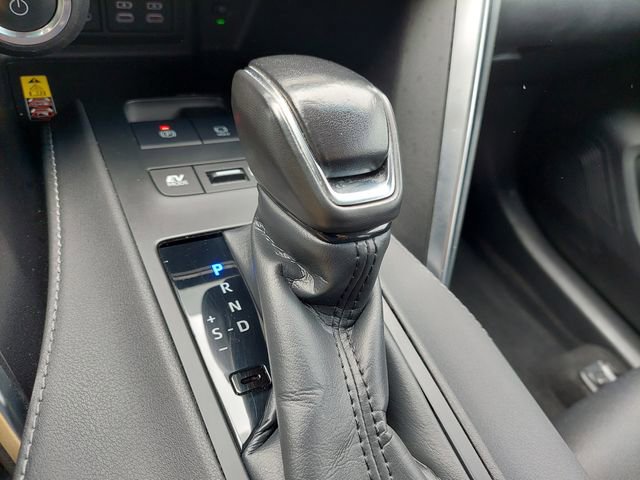 Used 2024 Toyota Venza LE AWD/4WD image 21