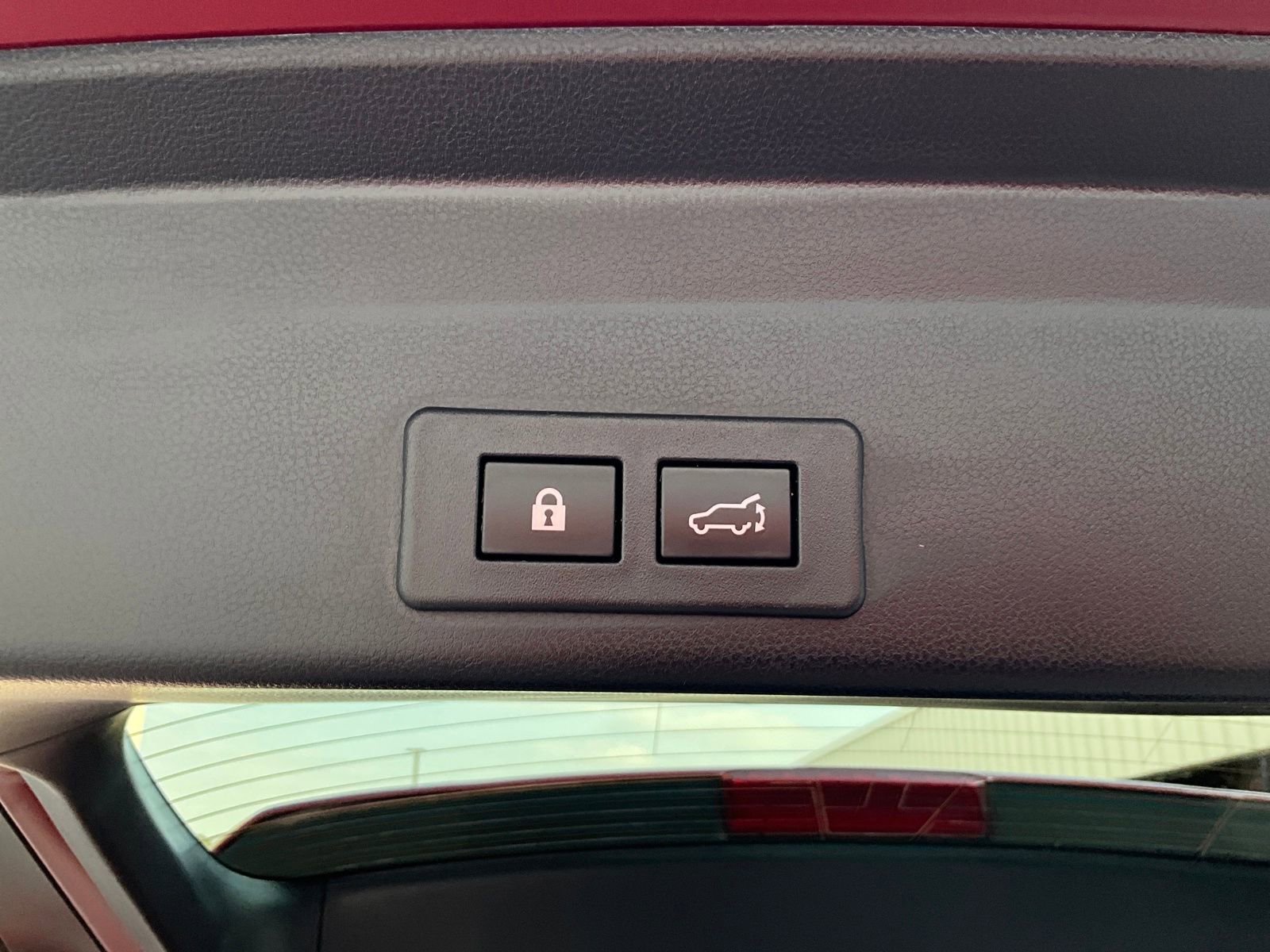 Certified 2025 Subaru Ascent Premium image 28