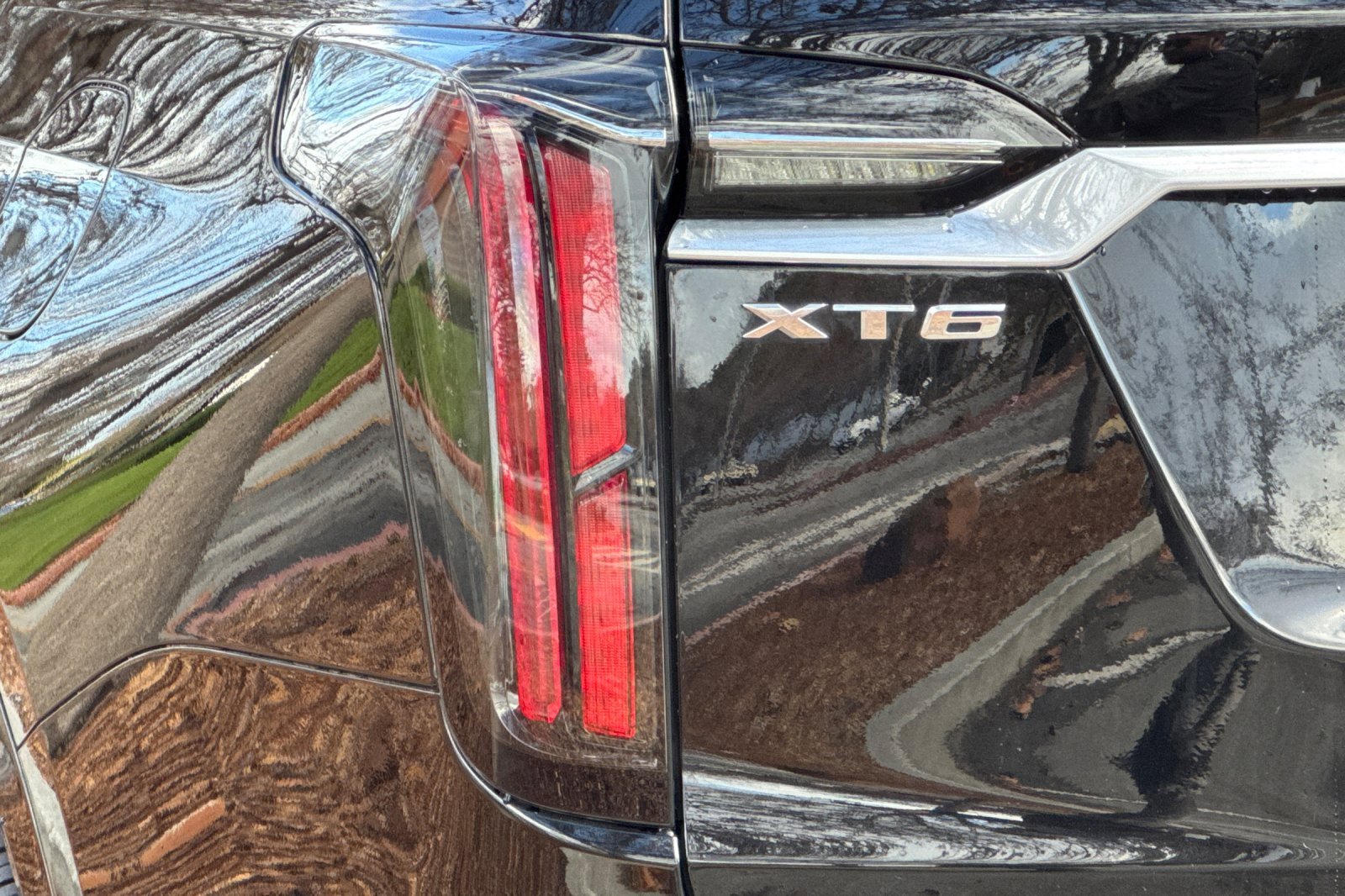 Used 2021 Cadillac XT6 Sport w/ Platinum Package image 29