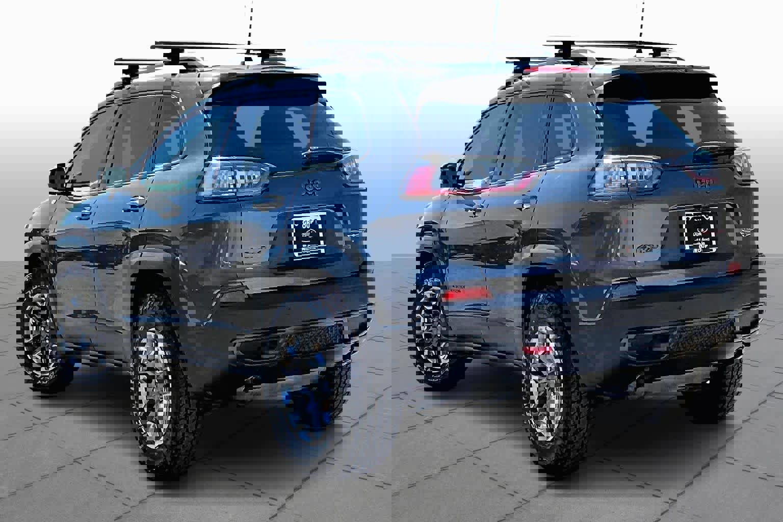 Used 2019 Jeep Cherokee Trailhawk w/ Comfort/Convenience Group image 12