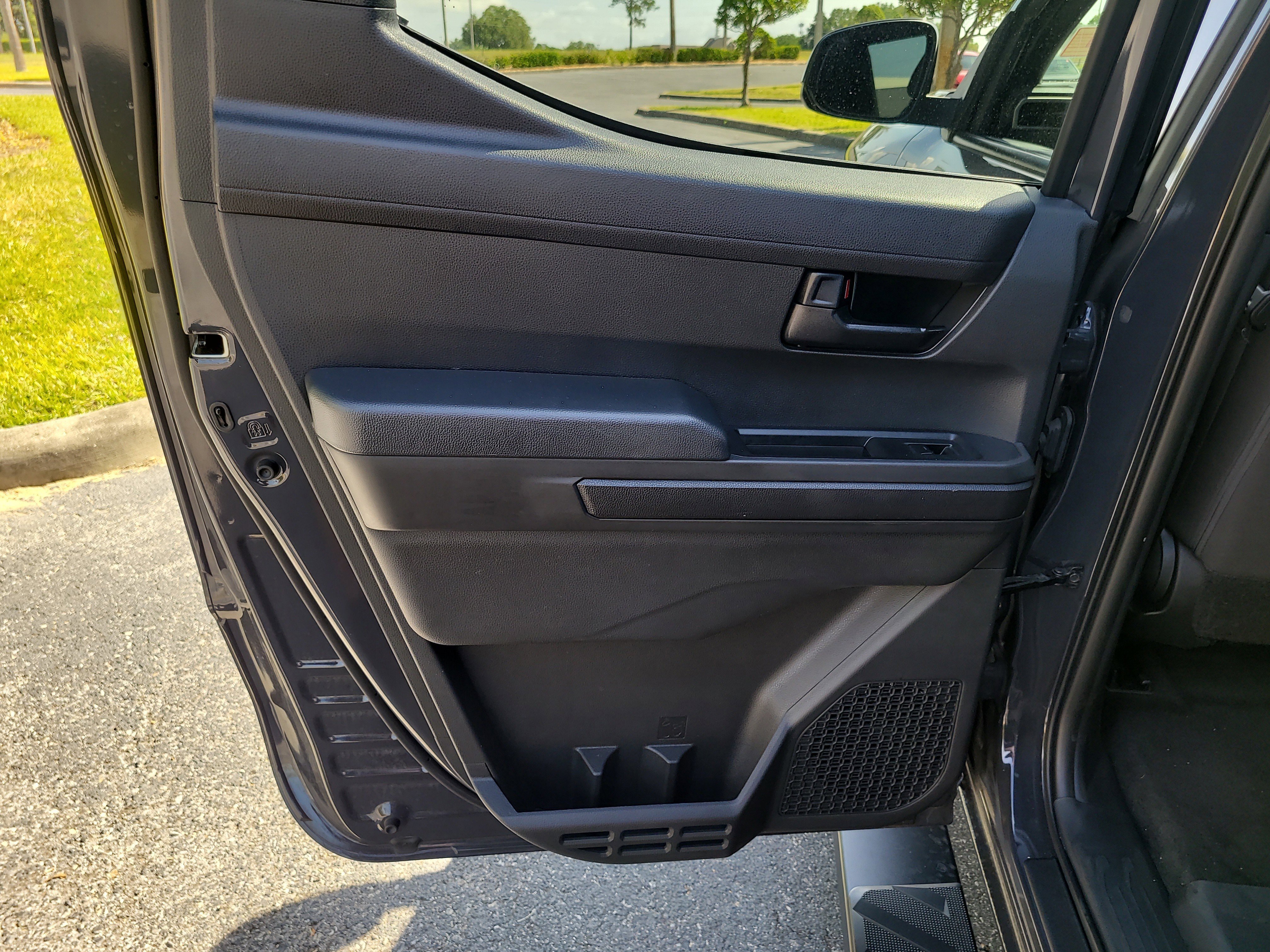 Used 2024 Toyota Tacoma SR5 RWD image 13