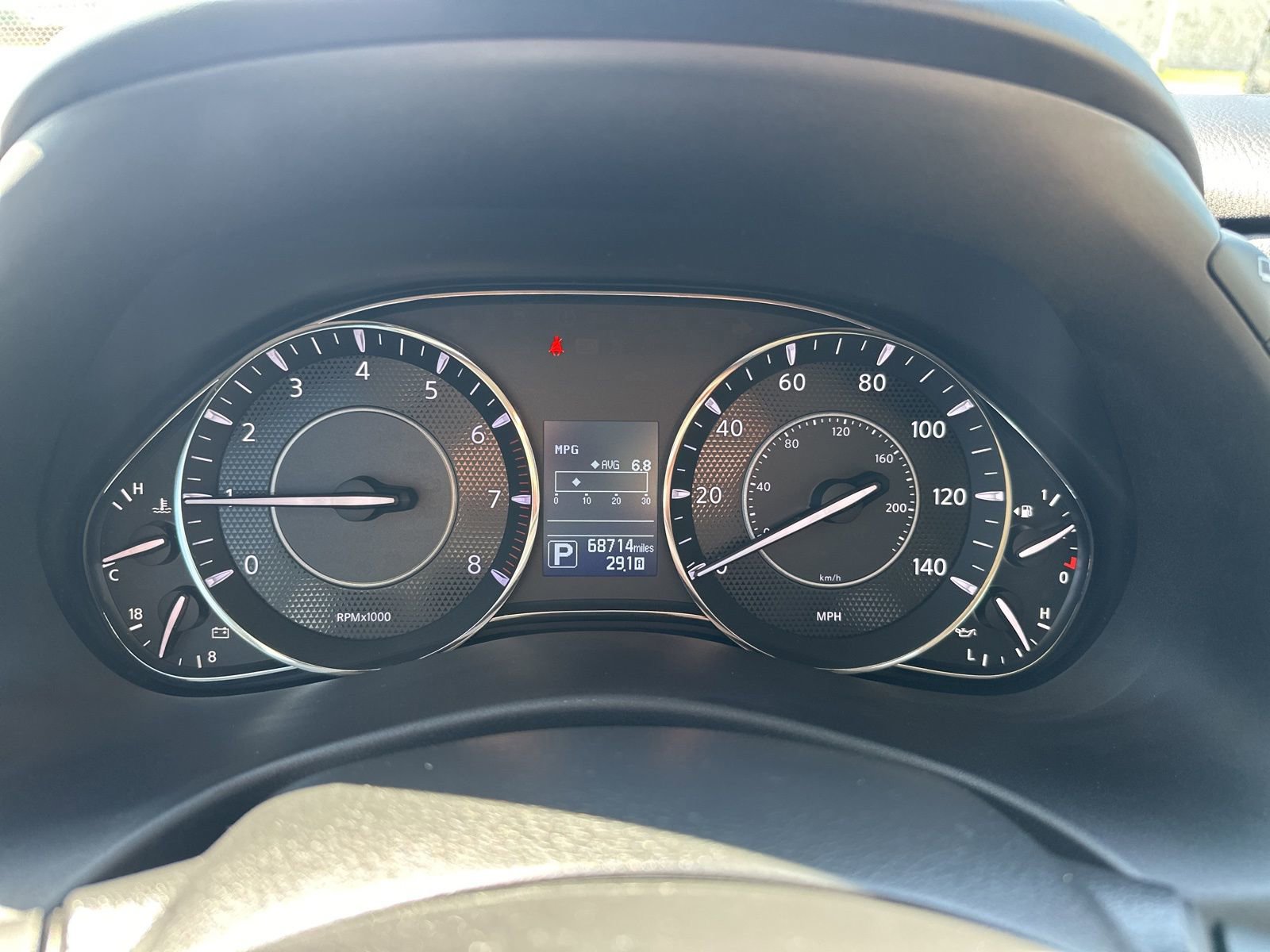 Used 2020 Nissan Armada Platinum w/ Captain's Chairs Package RWD image 4