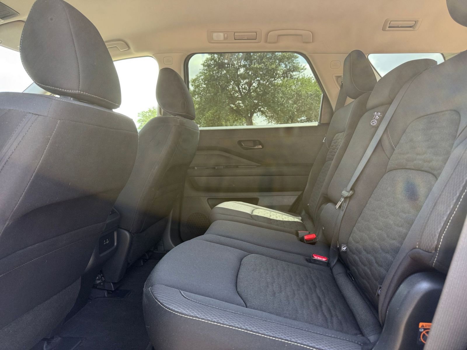 Used 2025 Nissan Pathfinder SV AWD/4WD image 27
