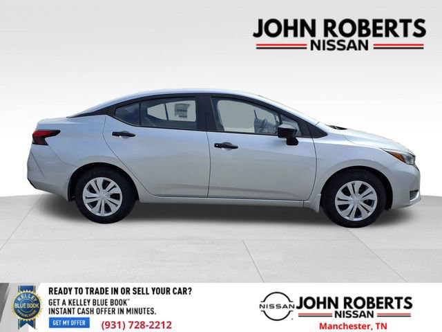 Used 2025 Nissan Versa S w/ Trunk Package image 25