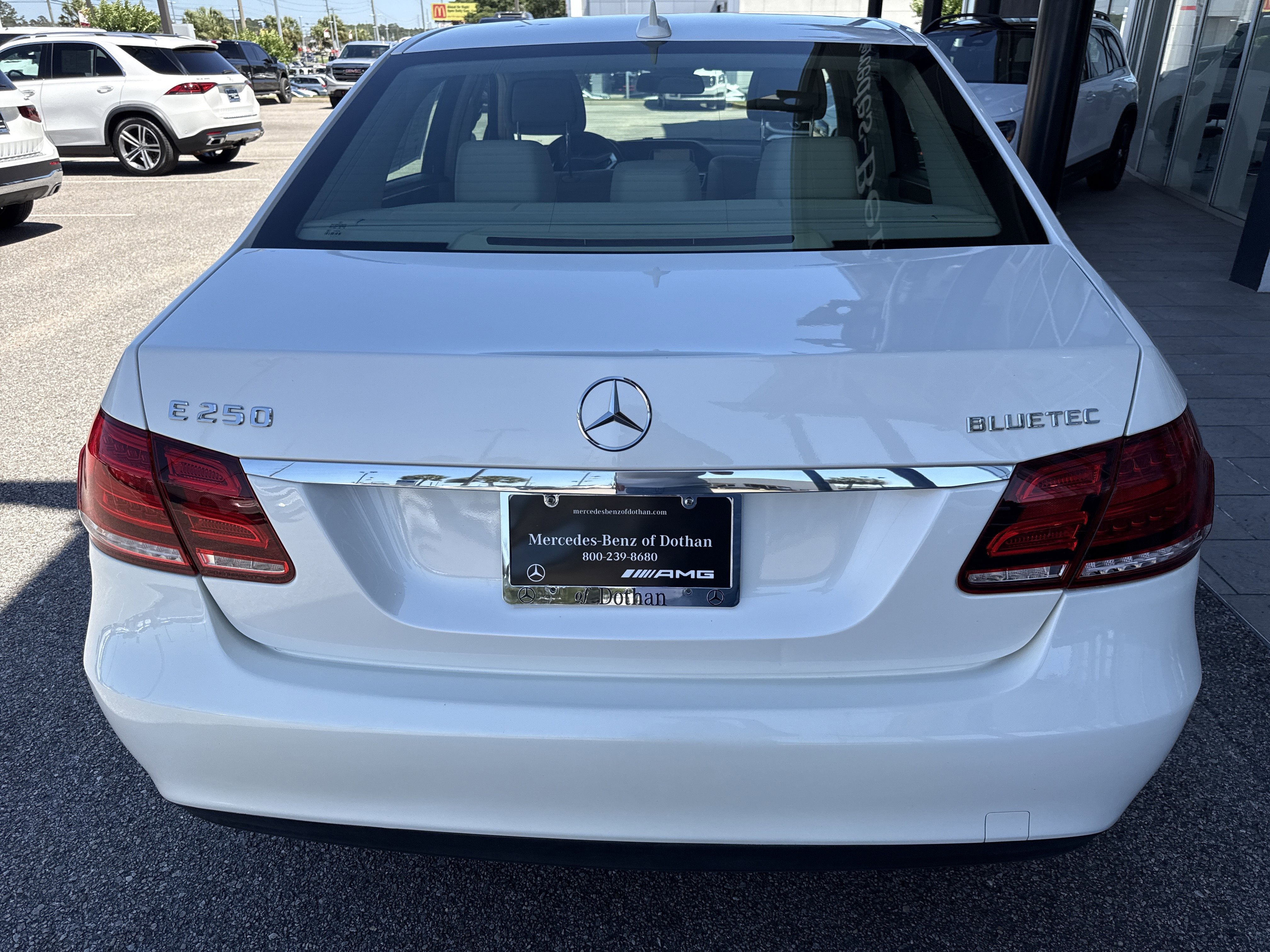 Used 2014 Mercedes-Benz E 250 BlueTEC Sedan image 3