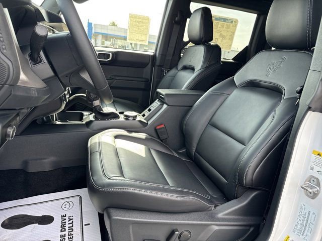 New 2026 Ford Bronco Outer Banks w/ Sasquatch Package image 9