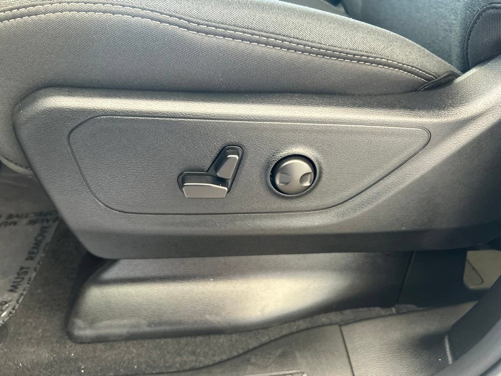 Used 2026 RAM 1500 Big Horn RWD image 38
