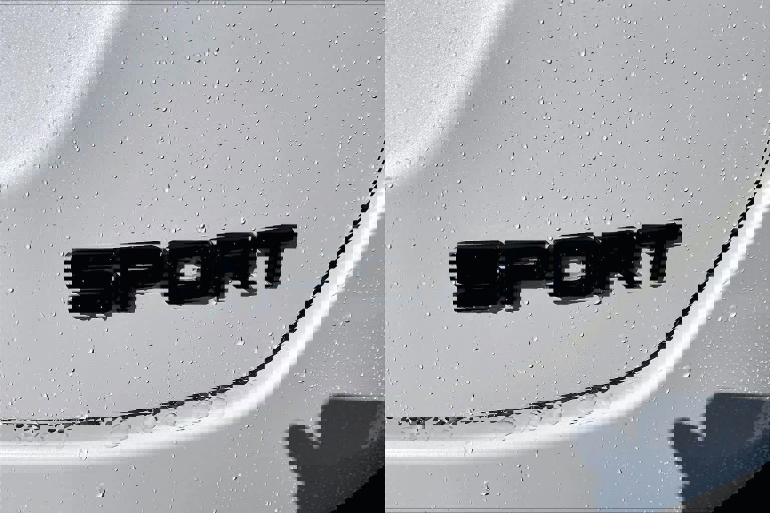 New 2026 Honda Pilot Sport image 8