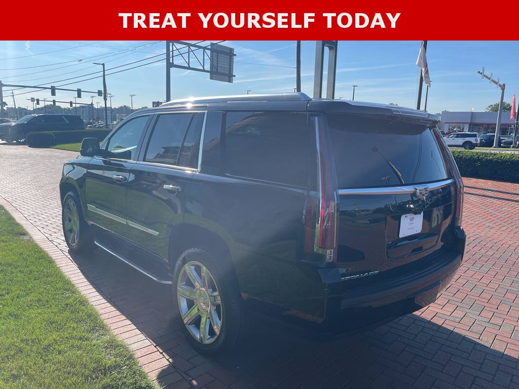Used 2019 Cadillac Escalade Premium Luxury AWD/4WD image 12