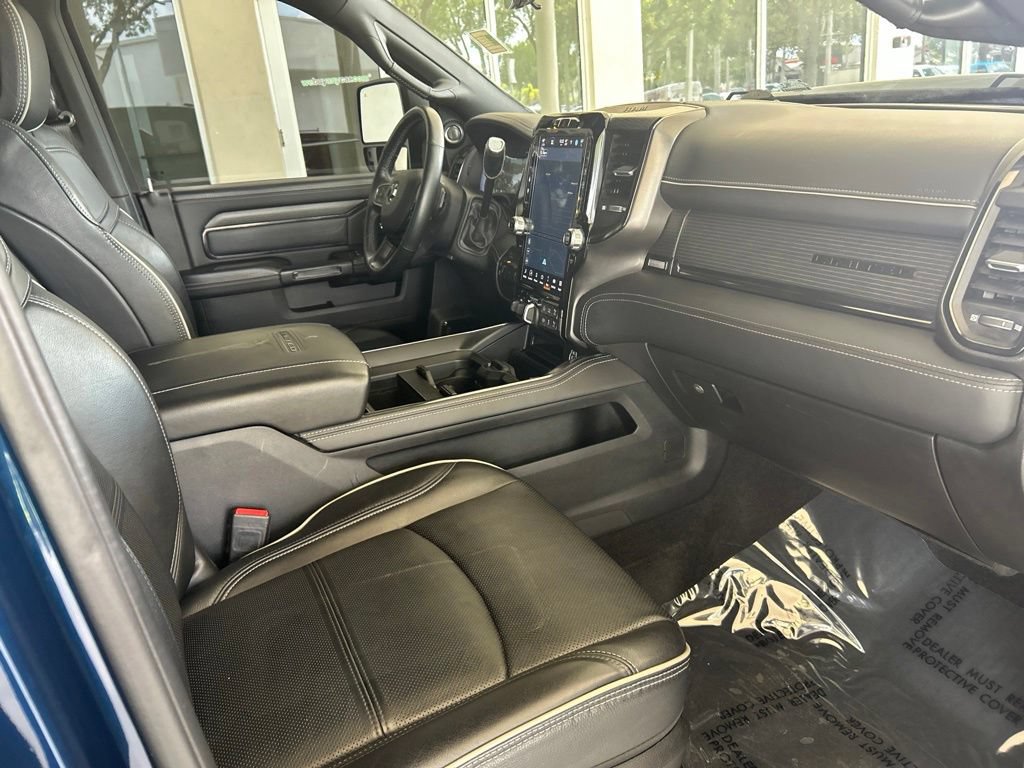 Used 2024 RAM 2500 Limited AWD/4WD image 32