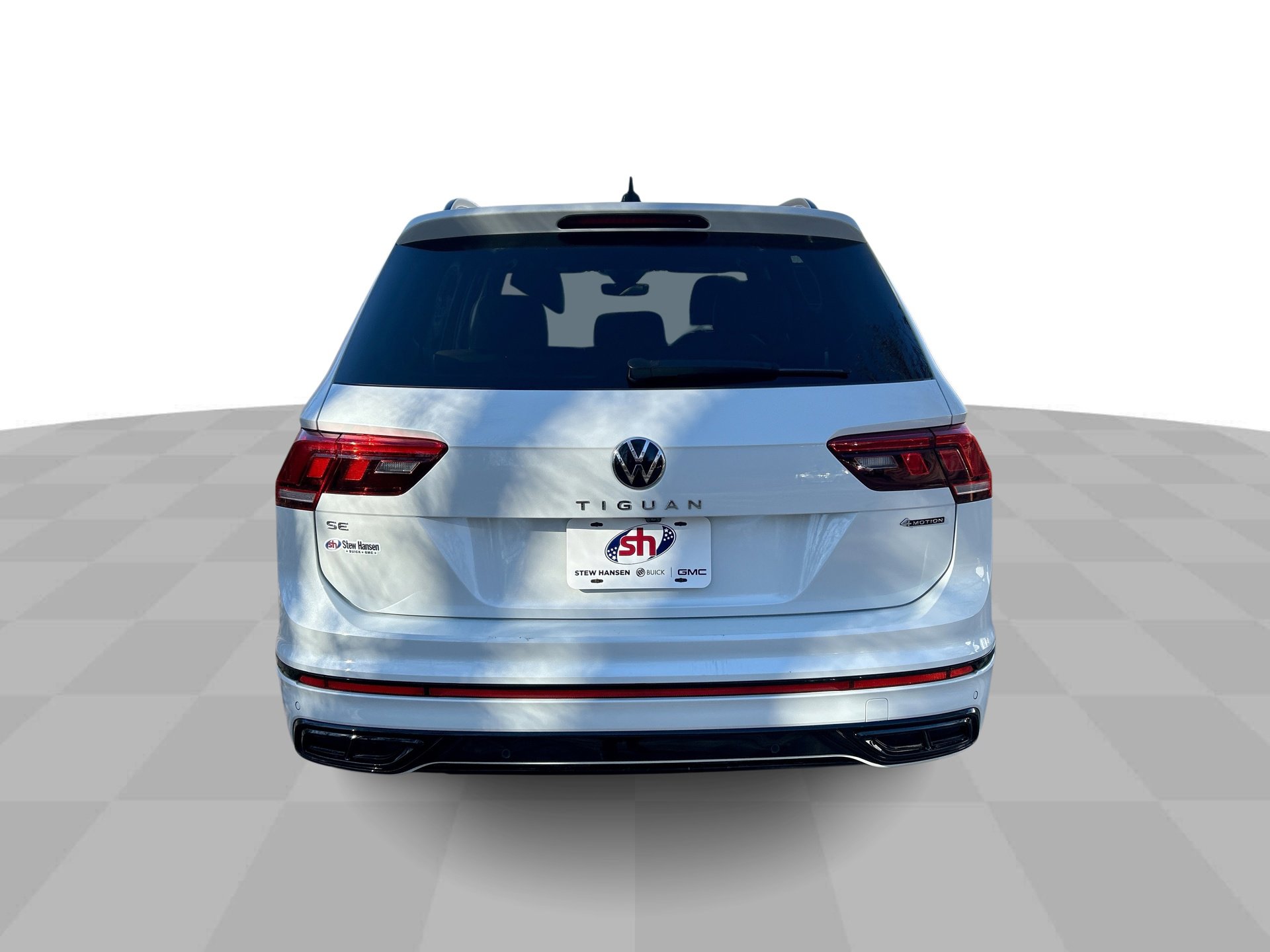 Used 2022 Volkswagen Tiguan SE R-Line image 8