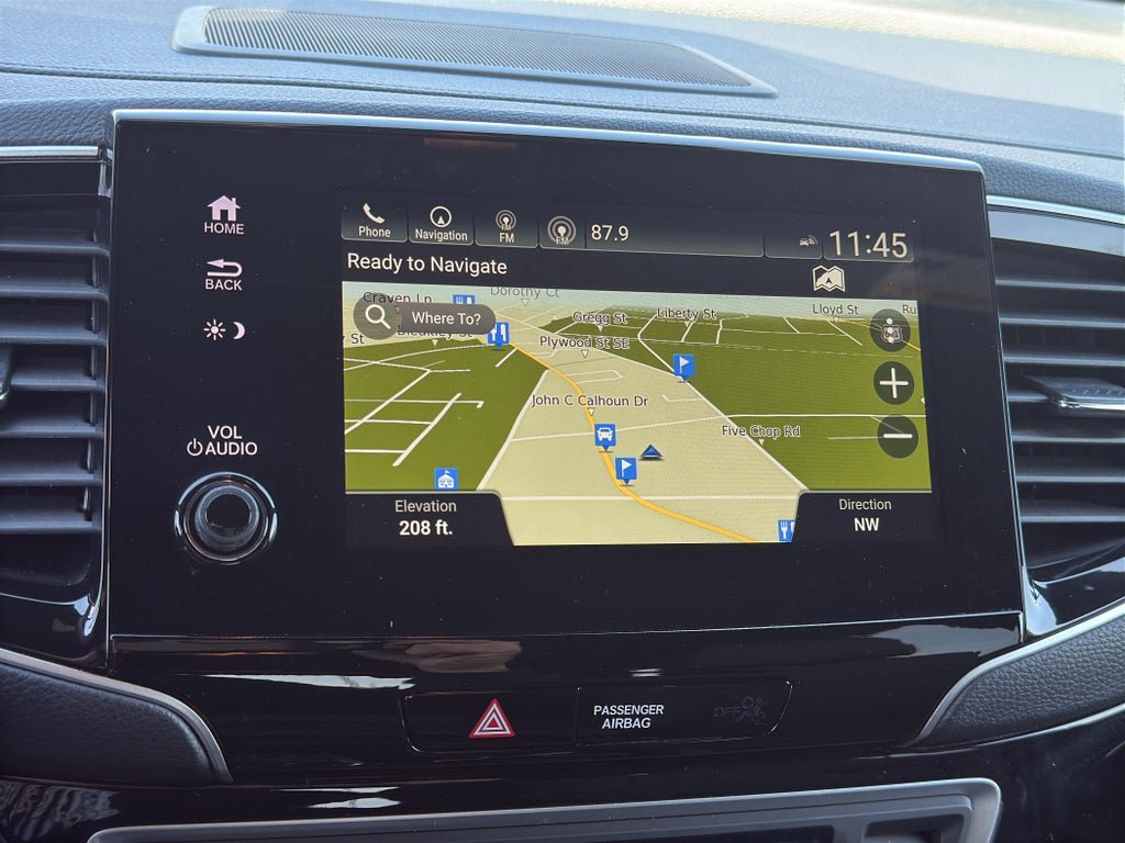 Used 2025 Honda Passport Black Edition image 17